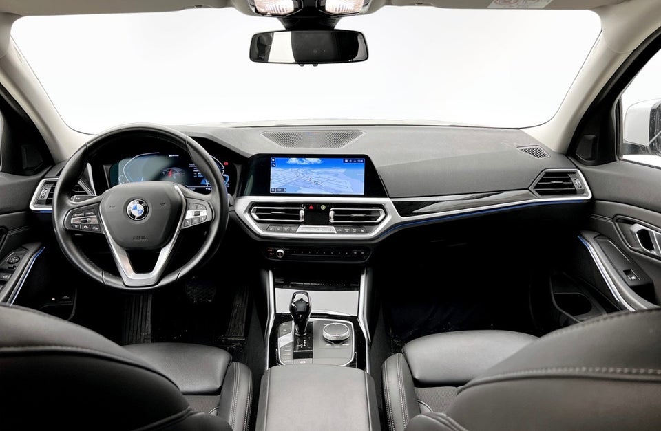 BMW 330e 2,0 Touring Sport Line aut. 5d