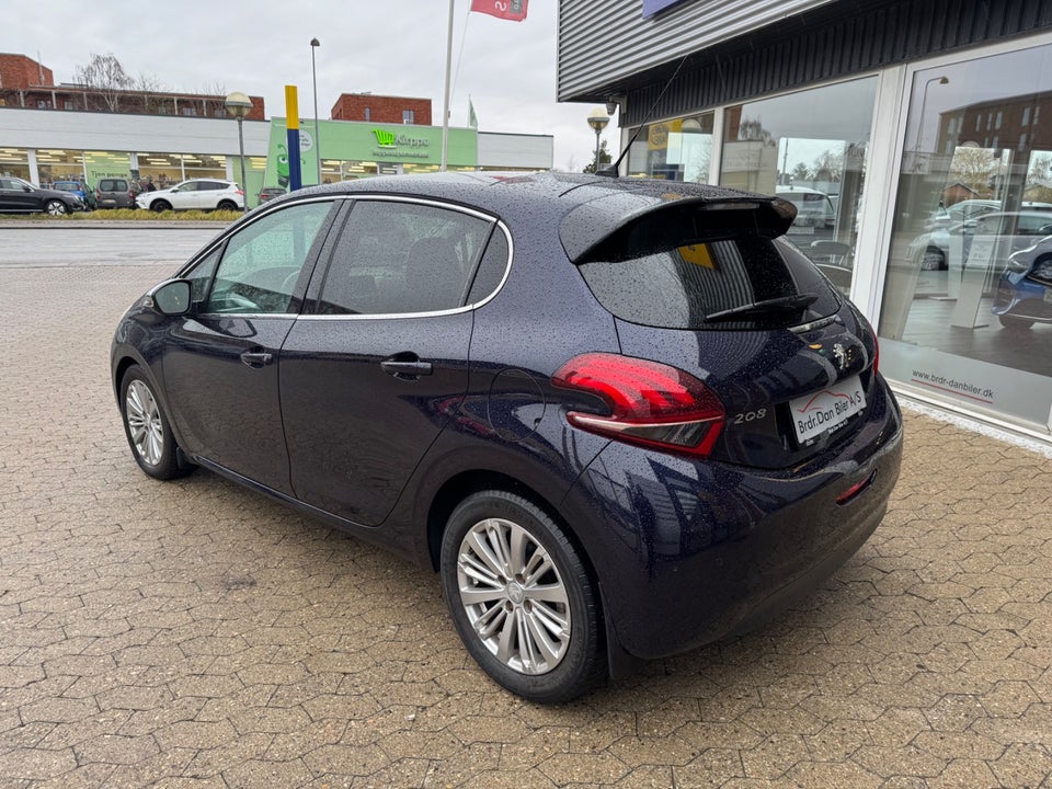 Peugeot 208 1,6 BlueHDi 100 Allure Sky 5d