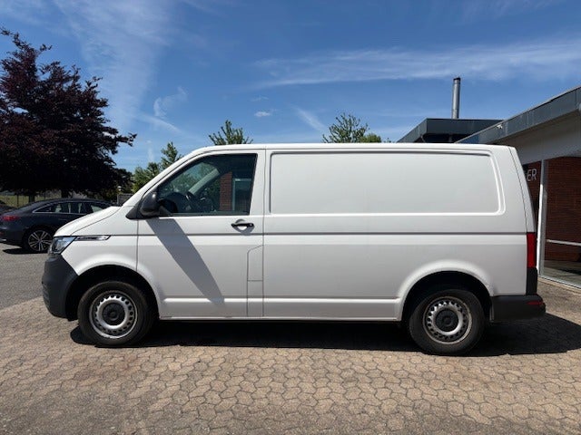 VW Transporter 2,0 TDi 150 Kassevogn DSG kort