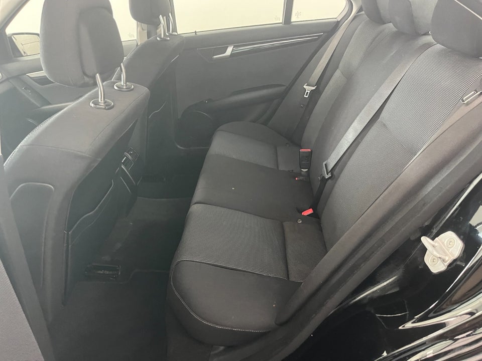 Mercedes C180 2,2 CDi BE 4d