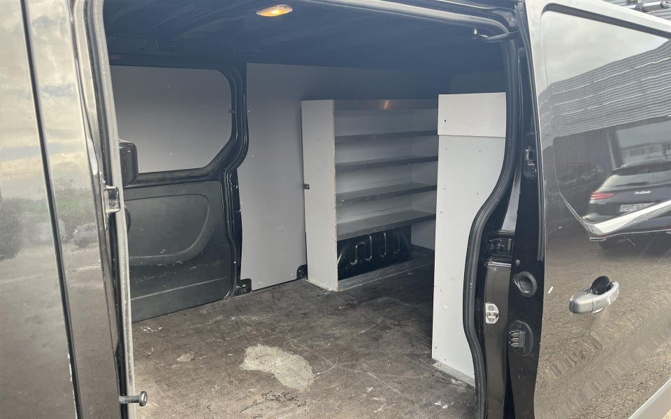 Nissan NV300 1,6 dCi 125 L2H1 Working Star