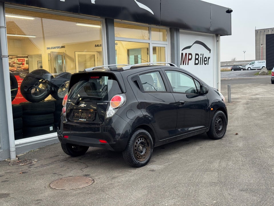 Chevrolet Spark 1,0 LS 5d