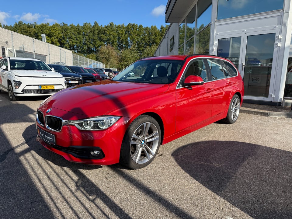 BMW 320i 2,0 Touring Advantage aut. 5d
