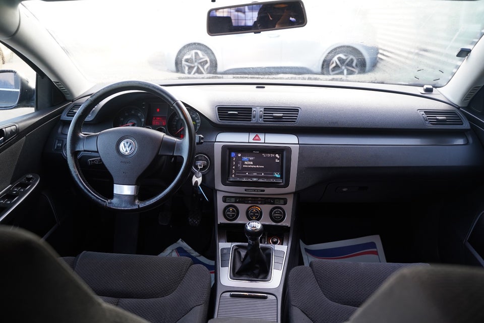 VW Passat 2,0 FSi Comfortline Variant 5d