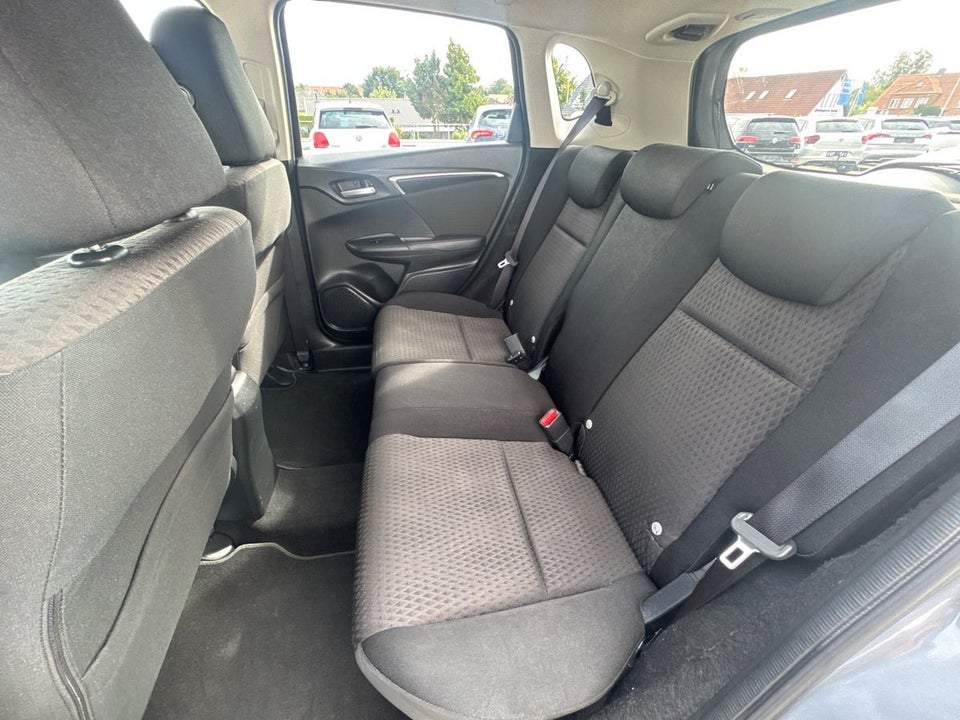 Honda Jazz 1,3 i-VTEC Elegance CVT 5d