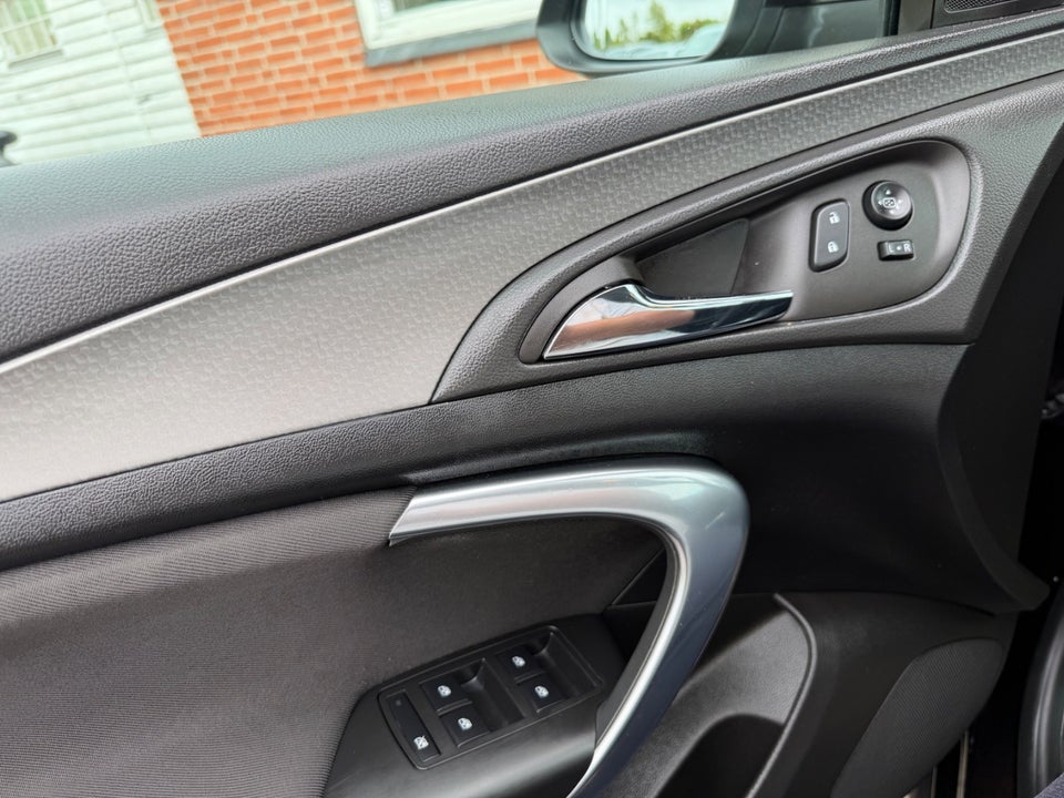 Opel Insignia 1,4 T 140 Edition Sports Tourer eco 5d