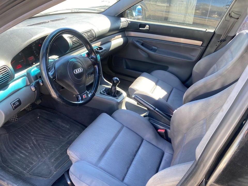 Audi A4 1,6 Avant 5d