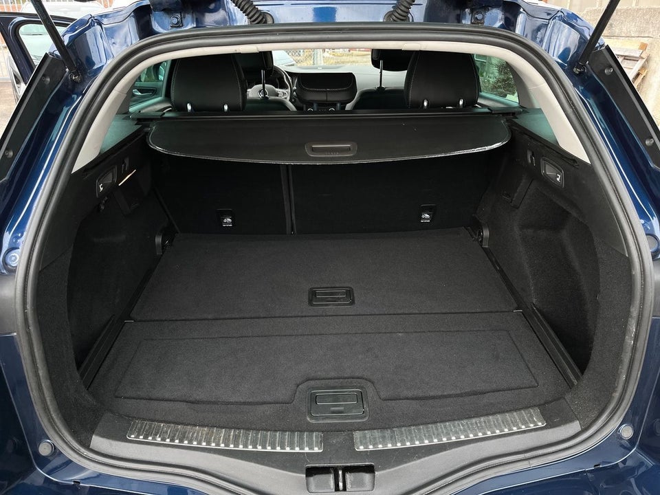 Renault Megane IV 1,3 TCe 140 Bose Edition Sport Tourer EDC 5d