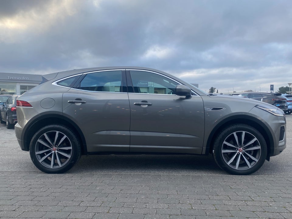 Jaguar E-Pace 1,5 P300e R-Dynamic SE aut. 5d