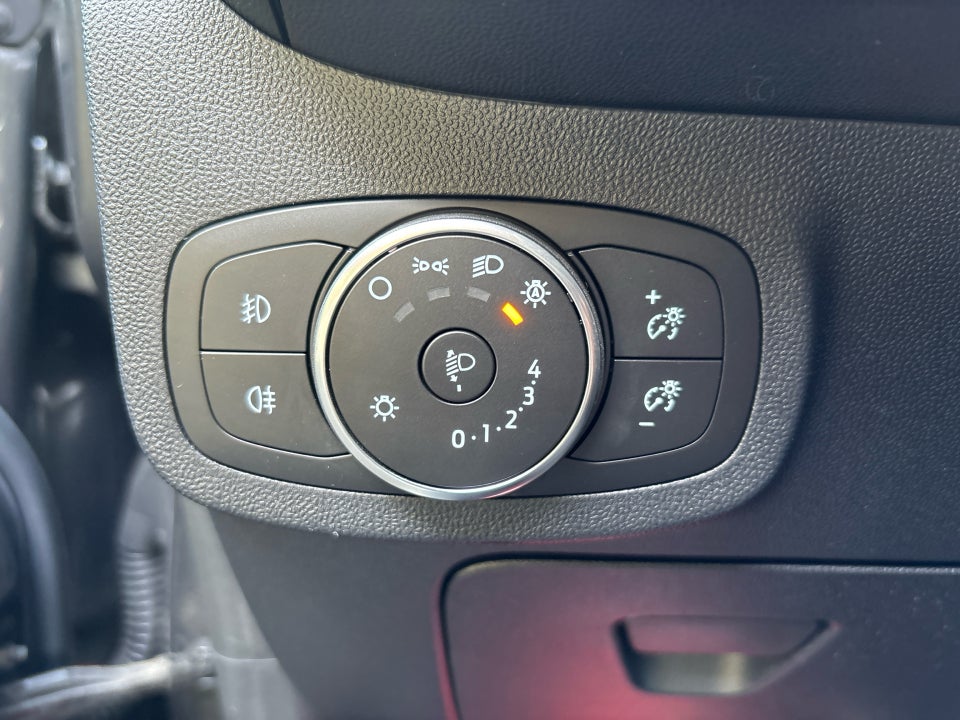 Ford Fiesta 1,0 EcoBoost mHEV Titanium X 5d