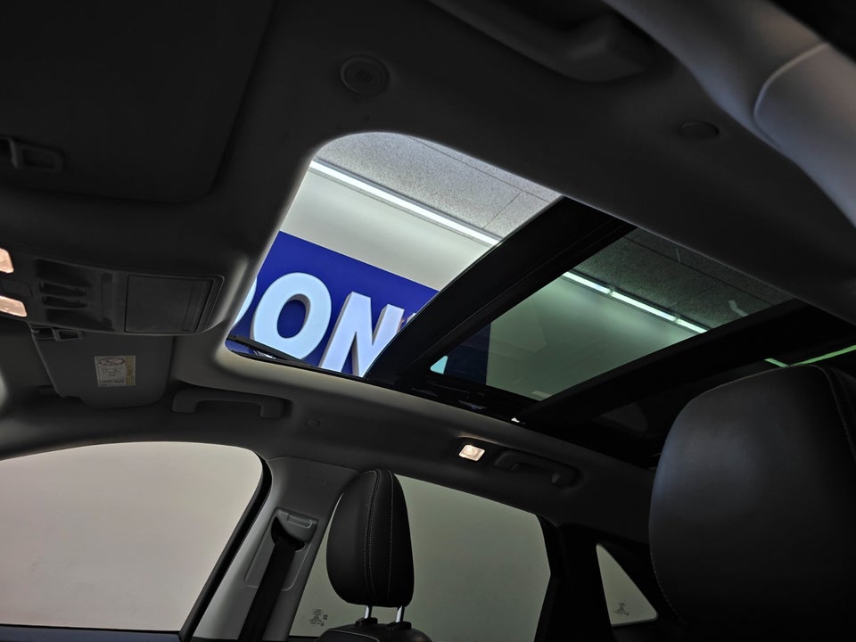 Ford Kuga 2,5 HEV Vignale CVT 5d