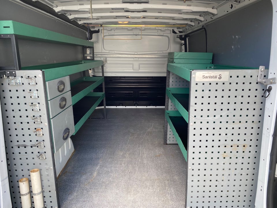 Renault Trafic T29 2,0 dCi 145 L2H1