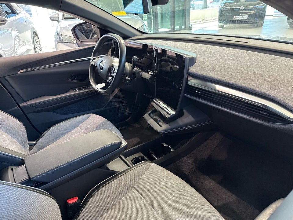Renault Megane E-Tech 60 Techno 5d