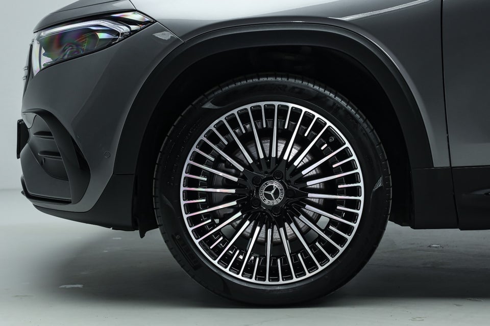 Mercedes EQB350 AMG Line 4Matic 7prs 5d