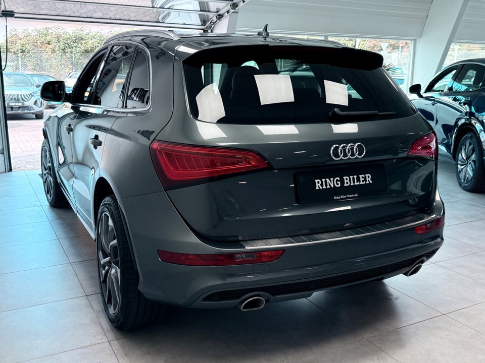 Audi Q5 3,0 TDi 245 S-line quattro S-tr. 5d