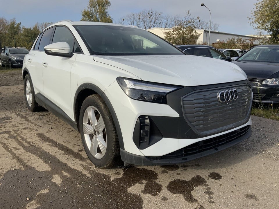 Audi Q4 e-tron 40  5d