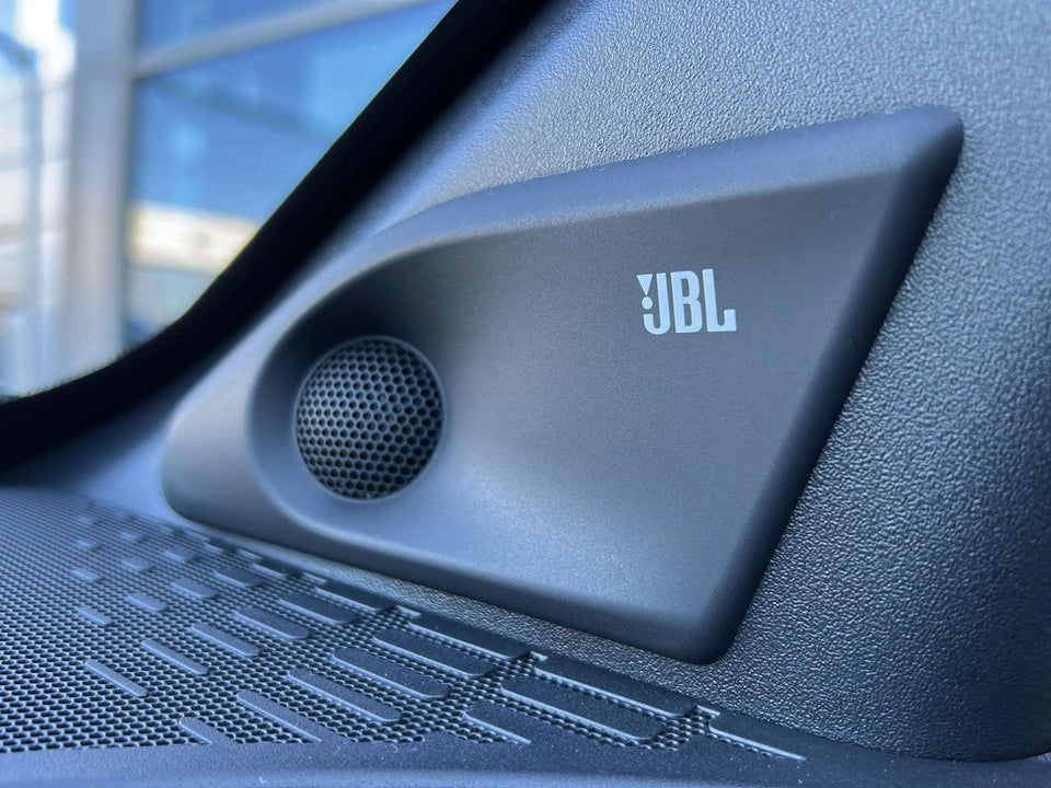 Toyota bZ4X Executive AWD 5d