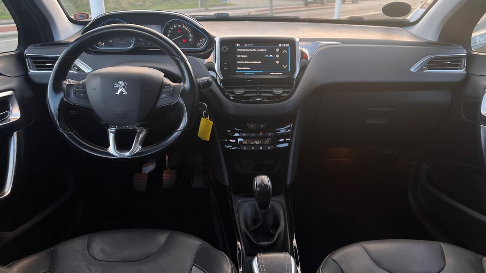 Peugeot 2008 1,6 BlueHDi 100 Allure 5d