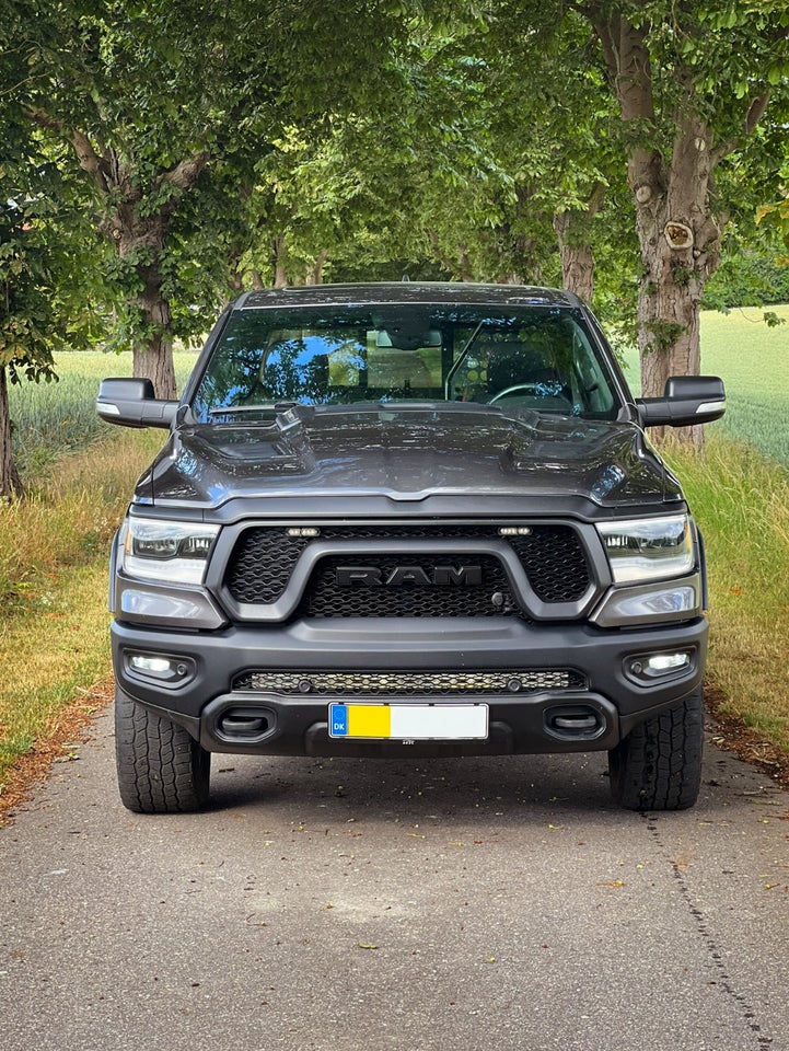 Dodge RAM 1500 5,7 V8 Hemi Rebel aut. 4d