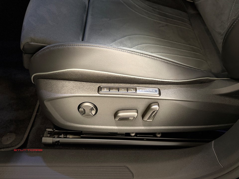 VW ID.4 77 Top Sport 5d