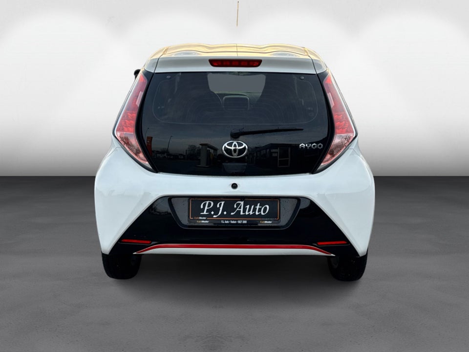 Toyota Aygo 1,0 VVT-i x-press 5d