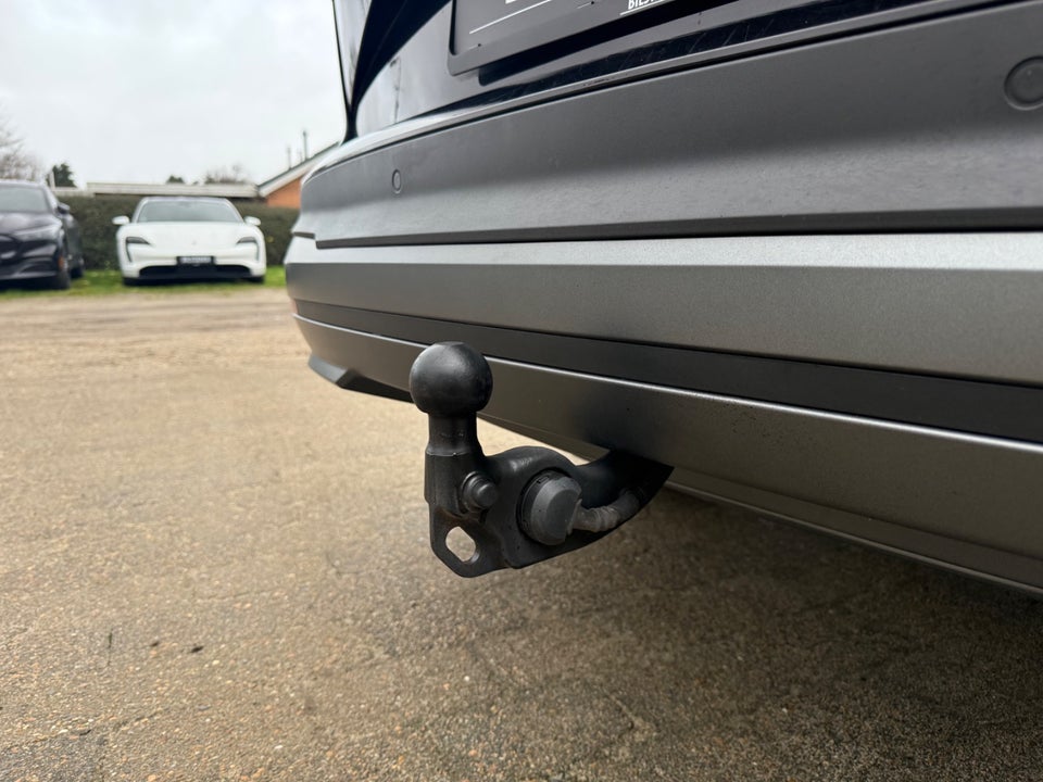 Skoda Enyaq 80 iV Suite 5d