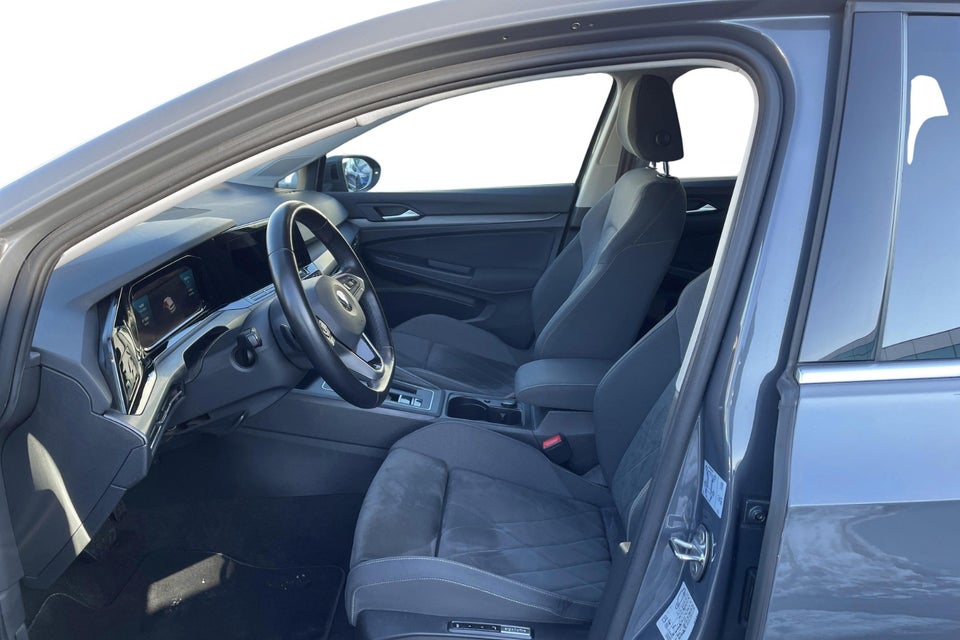 VW Golf VIII 1,4 eHybrid DSG 5d