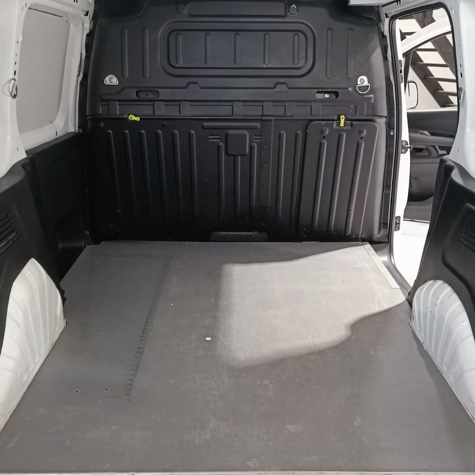 Peugeot Partner 1,5 BlueHDi 100 L1V1 Plus Van