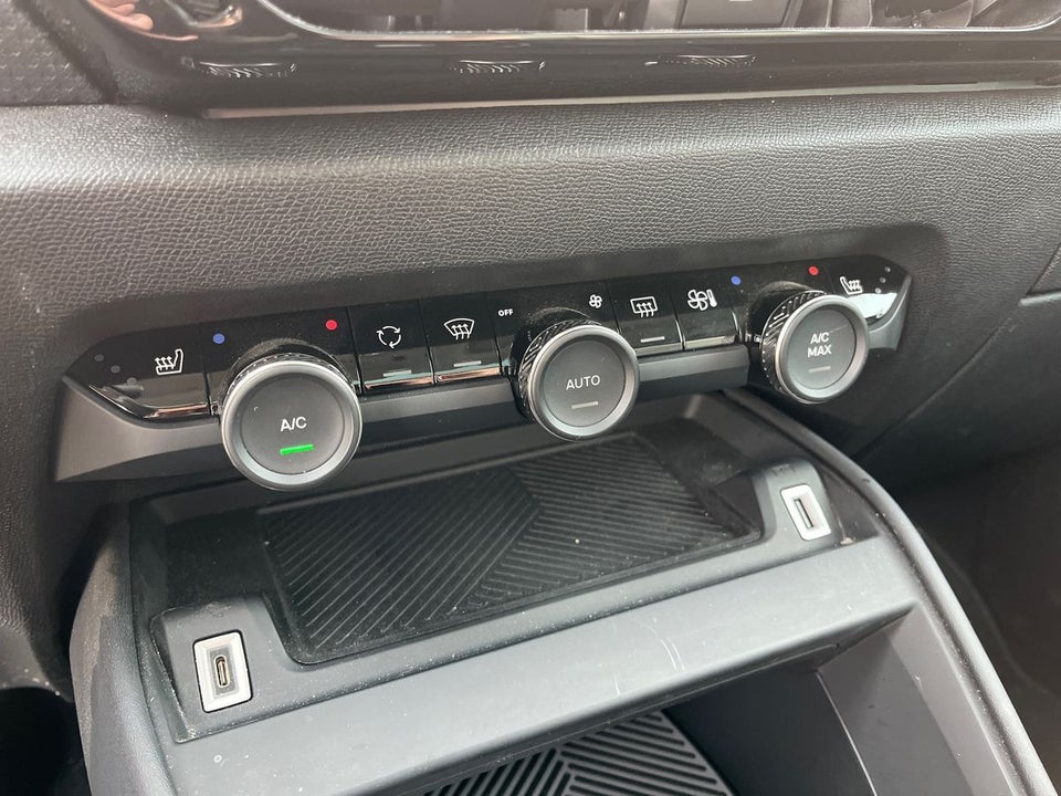 Citroën ë-C4 50 Shine Sport 5d