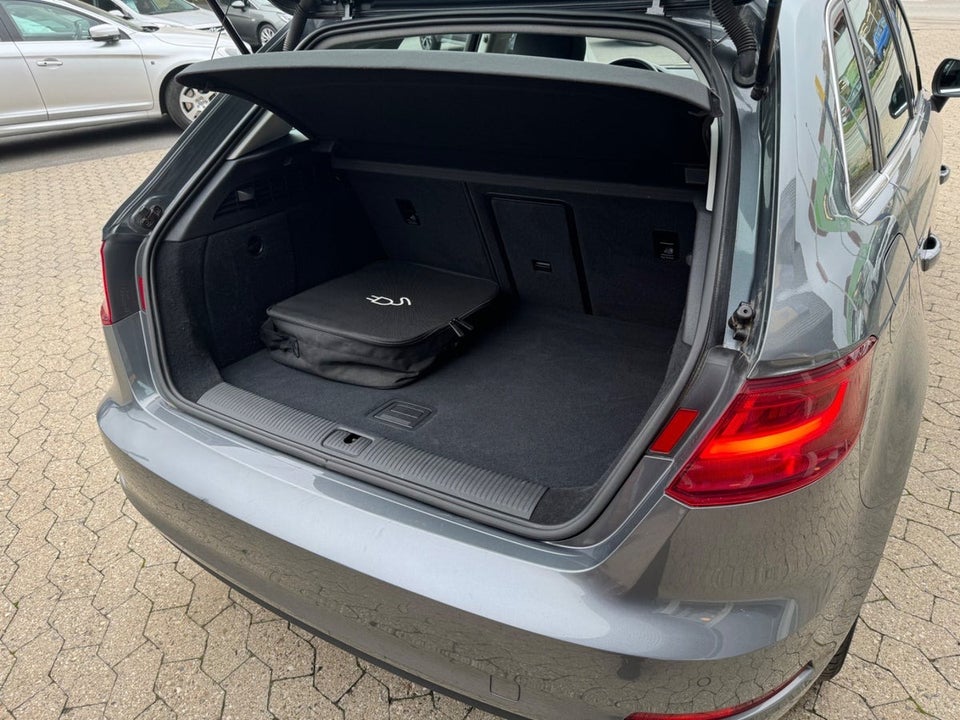 Audi A3 1,4 e-tron Sport Sportback S-tr. 5d