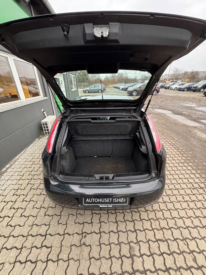 Fiat Punto 1,2 16V Dynamic aut. 5d