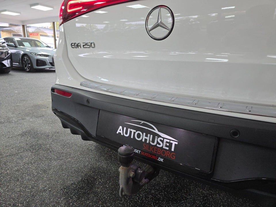 Mercedes EQA250 AMG Line 5d