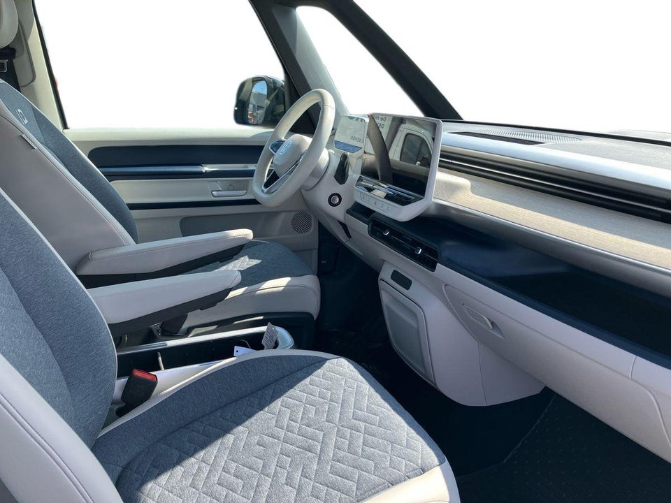 VW ID.Buzz 77 Pro SWB 5d