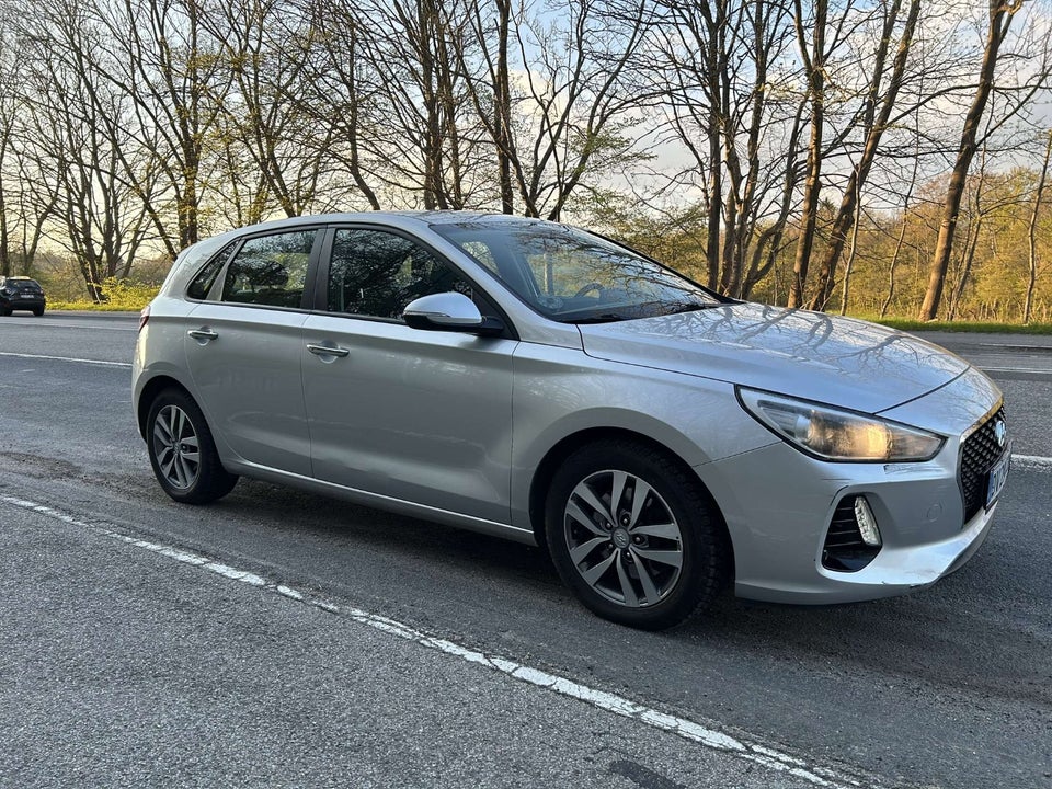 Hyundai i30 1,4 T-GDi Trend DCT 5d