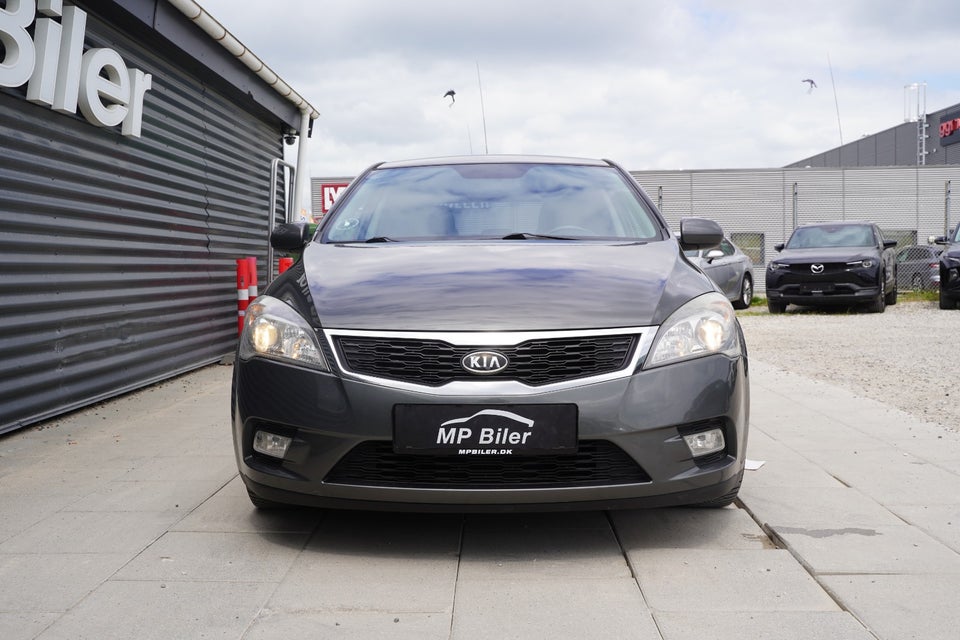 Kia Ceed 1,6 CVVT Active 5d