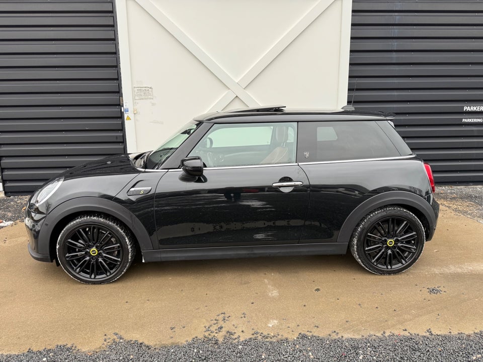 MINI Cooper SE Younique Trim 3d
