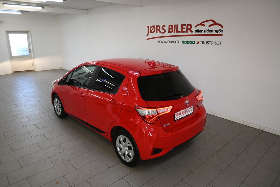 Toyota Yaris 1,0 VVT-i T2 Limited 5d