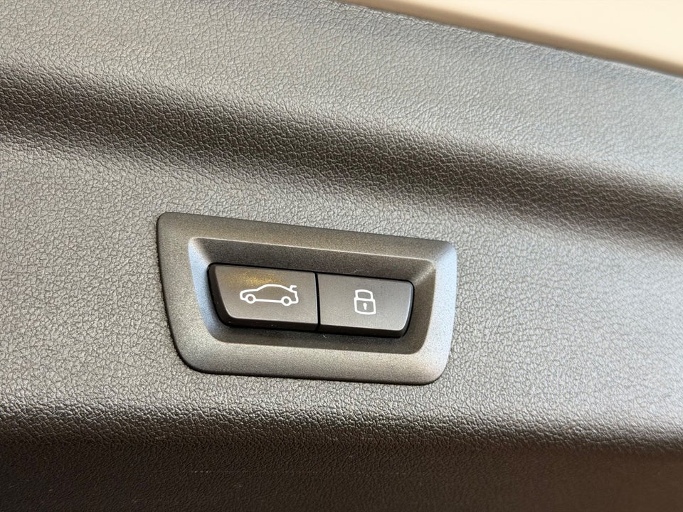 BMW iX1 eDrive20 M-Sport 5d