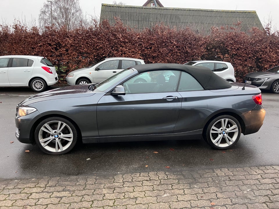 BMW 220i 2,0 Cabriolet aut. 2d