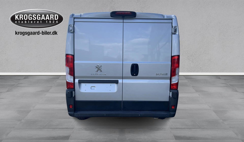 Peugeot Boxer 330 2,2 BlueHDi 120 L1H1 Premium