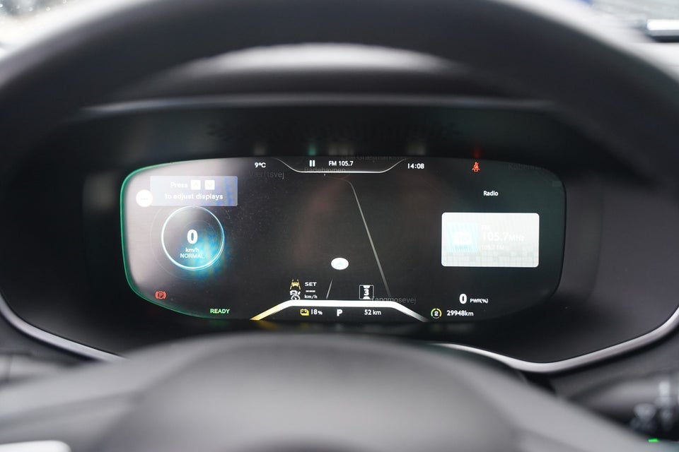 MG Marvel R Luxury 5d