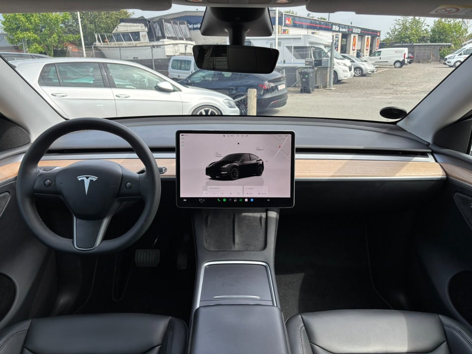 Tesla Model Y Long Range AWD 5d