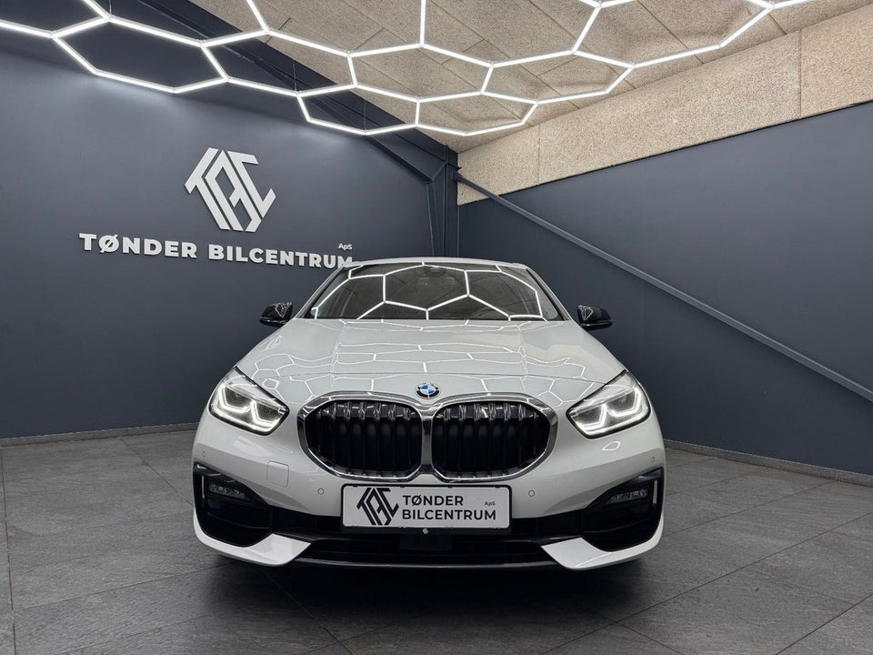 BMW 120d 2,0 Sport Line xDrive aut. 5d
