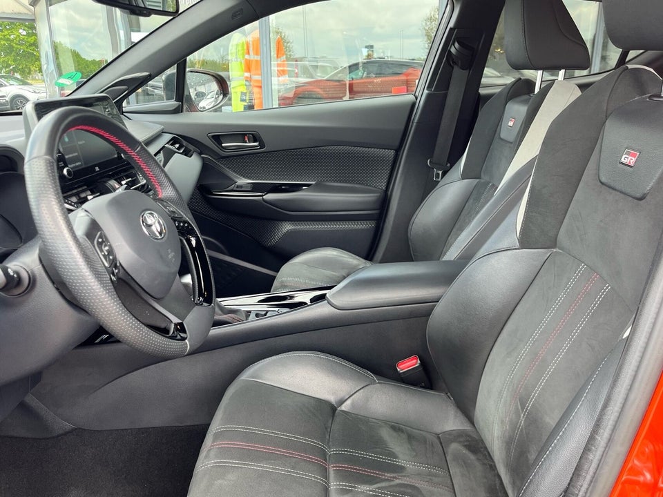Toyota C-HR 2,0 Hybrid GR Sport CVT 5d