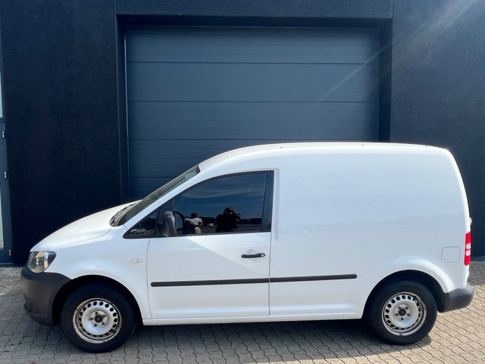 VW Caddy 1,6 TDi 102 BMT Van 4d