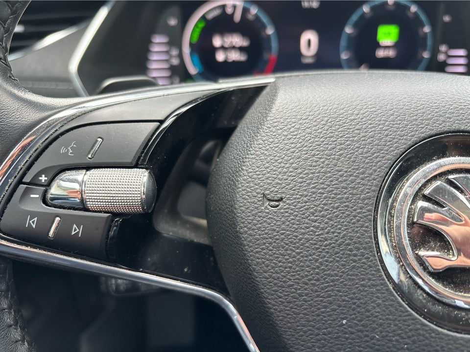 Skoda Octavia 1,4 TSi iV Plus Combi DSG 5d