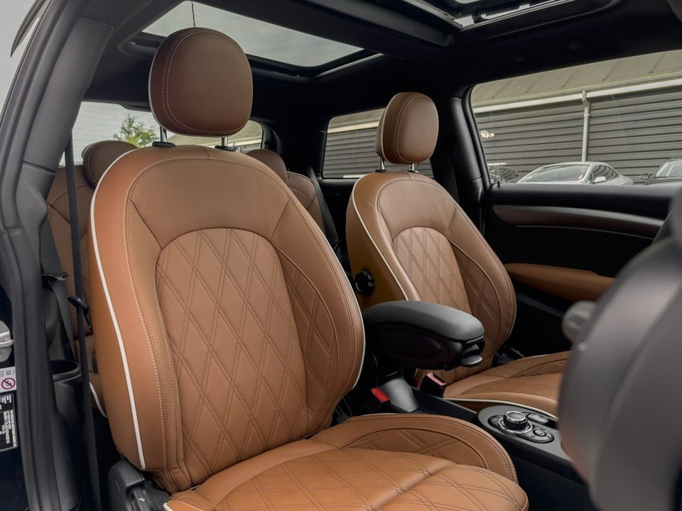 MINI Cooper SE Classic Trim 3d