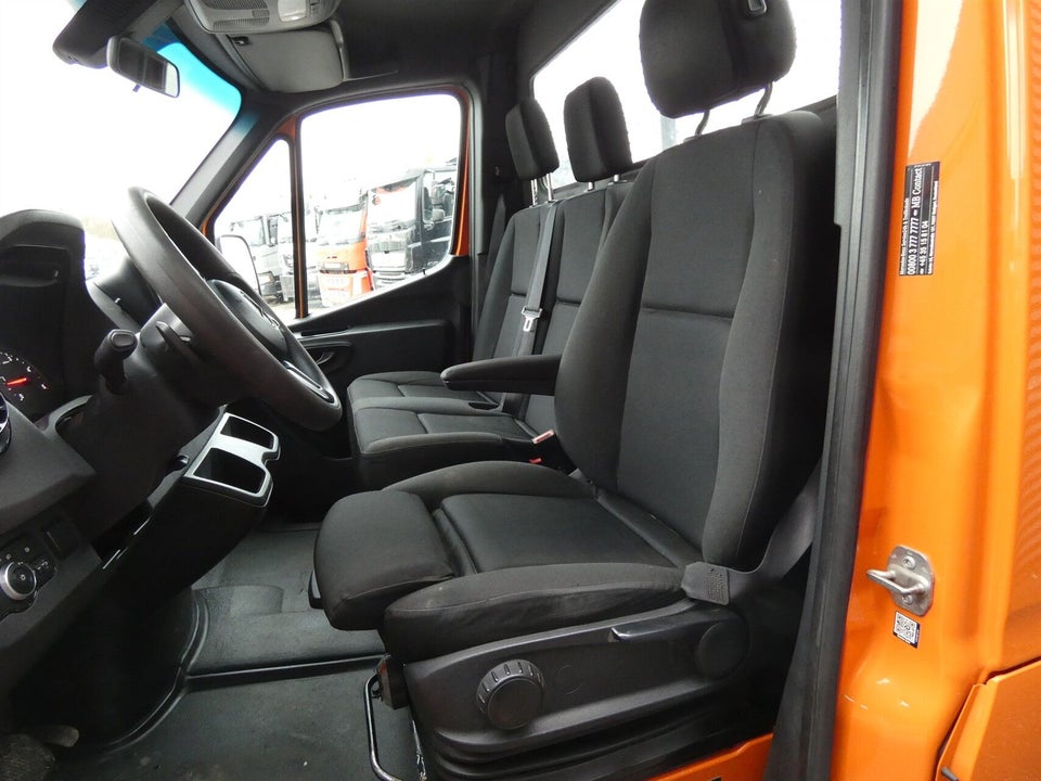 Mercedes Sprinter 319 3,0 CDi A3 Chassis aut. RWD 2d