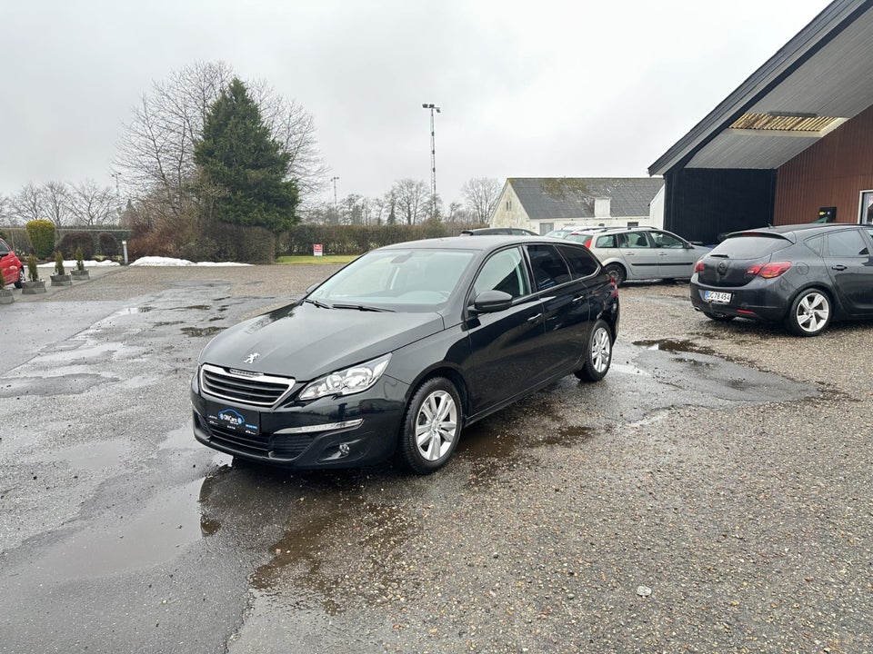 Peugeot 308 1,2 e-THP 130 Allure SW 5d