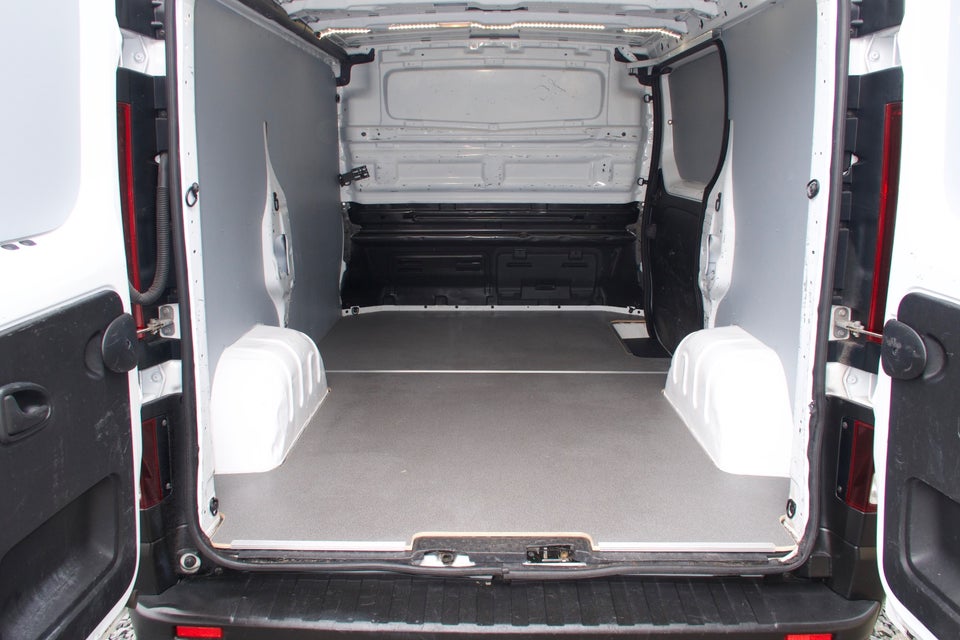 Renault Trafic T29 2,0 dCi 145 L1H1 EDC